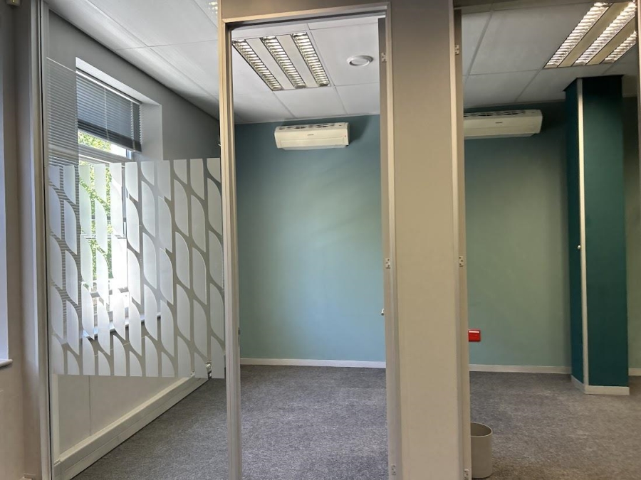 To Let commercial Property for Rent in Rondebosch Western Cape